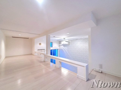 【バルコニー】 | stage N 今池 | 外からの目が気にならないバルコニーで洗濯物が干せます