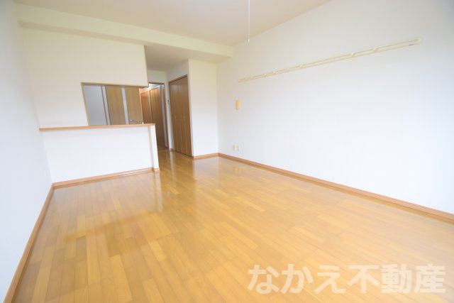 【寝室】 | 広くて明るい寝室