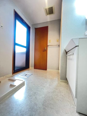 【洗面所】 | リヴェール西田中