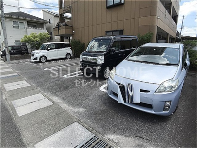 【駐車場】 | ＢＥＬＬＥＭＡＩＳＯＮ | 車をお持ちの方に嬉しい駐車場付きの物件です