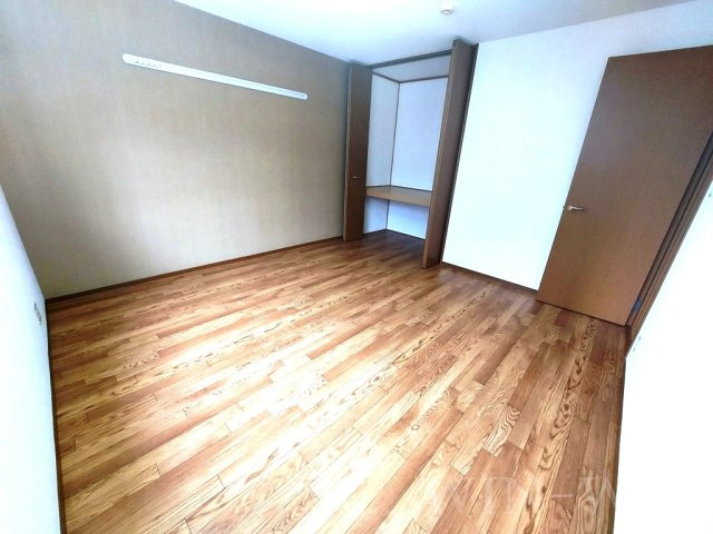 ラ・ポールMAEHATA Aの寝室