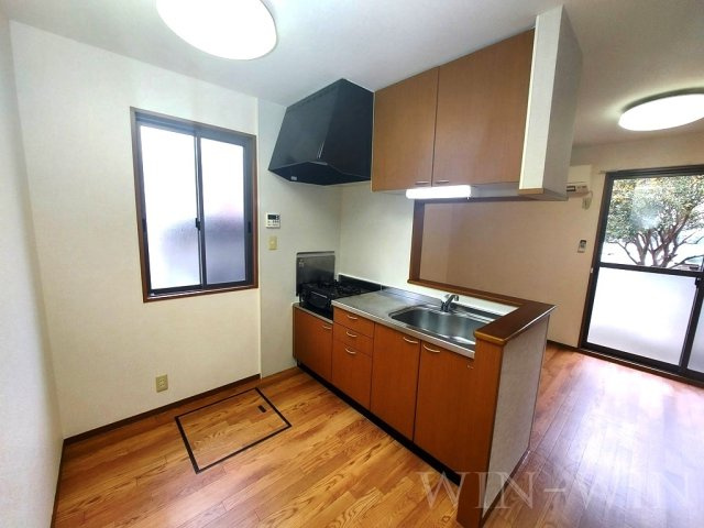 ラ・ポールMAEHATA Aのキッチン