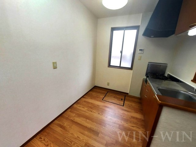 ラ・ポールMAEHATA Aのキッチン