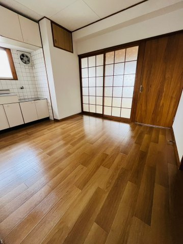 仲介手数料0円！！藤ハイツの居間・リビング