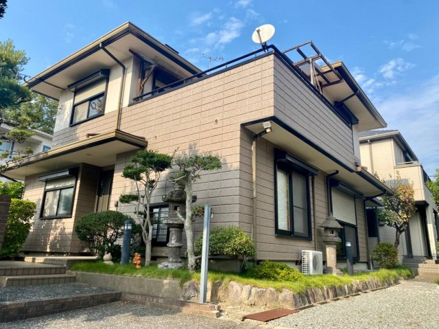 篠栗町大字若杉戸建2棟の外観|【外観写真】
二棟建ての二世帯住宅です！ヘーベルハウス積水ハウス施工！