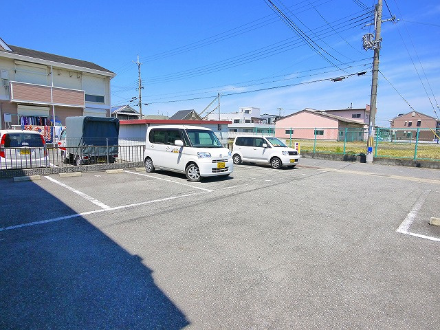 イターナル　パレスの駐車場|駐車場です