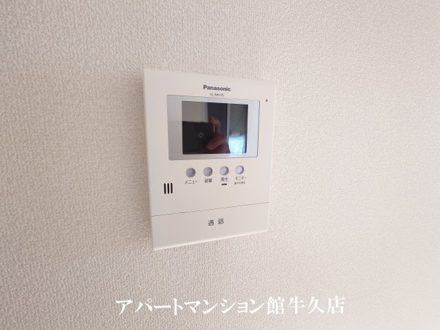 フォレストヒルズのセキュリティ|カラーモニター付インターホン（録画機能付）