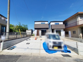 【前面道路含む現地写真】