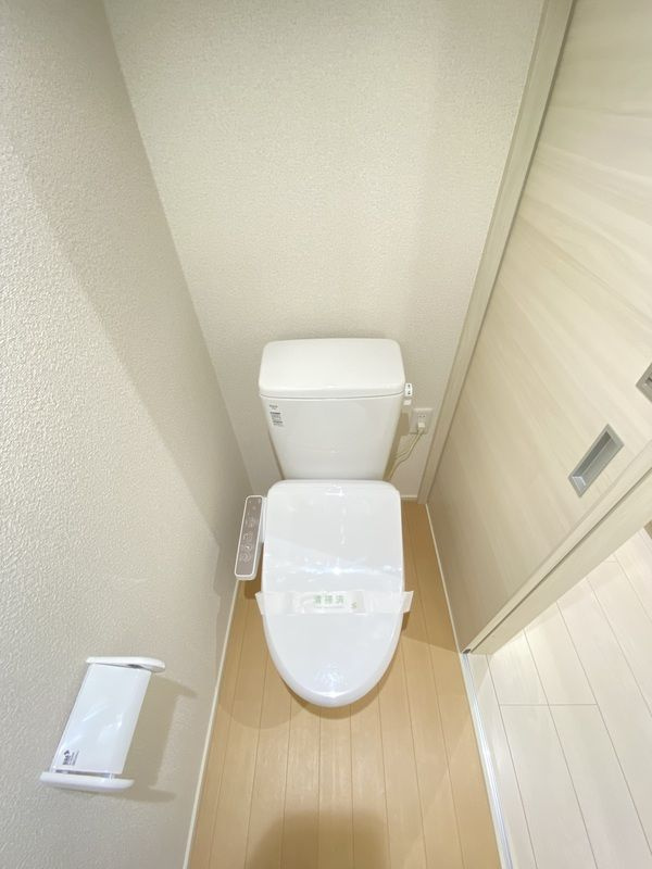 アイビーⅤのトイレ|同間取り別部屋の参考画像です。