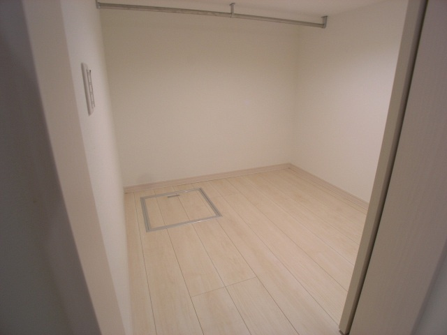 熊本市中央区琴平２丁目のアパートの収納