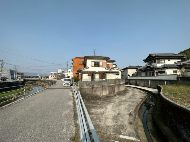 高知市朝倉甲の外観