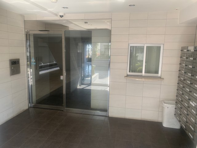 XEBEC門前仲町のエントランス