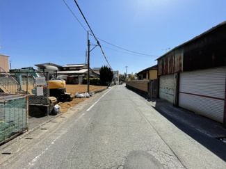 【前面道路含む現地写真】