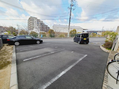【駐車場】 | ベッラカーサ