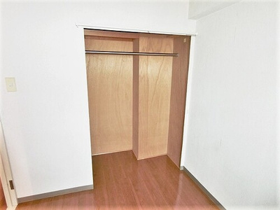 【収納】 | ライオンズマンション倉敷幸町 | 洋室（約4.5畳）のクロゼット　※2021年4月撮影