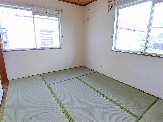 サニーコート桧木F棟の寝室|写真は同建物の別部屋を参考に掲載しております。