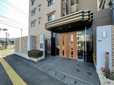 【エントランス】 | アルバクレスタ小郡駅前