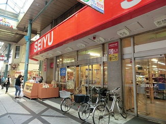 西友衣笠店まで800m