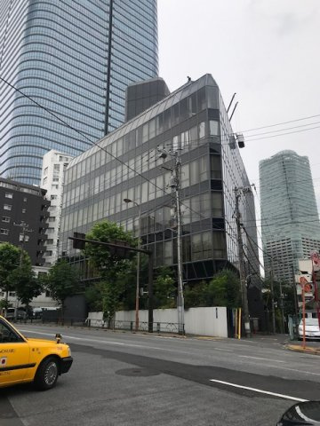 麻布偕成ビルの外観