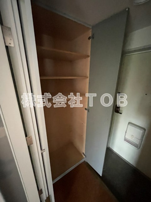 【その他】 | カルトゥーシュ芦花 | 玄関収納※同間取り別号室写真です