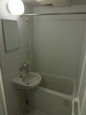 【シャワールーム】 | 若夏