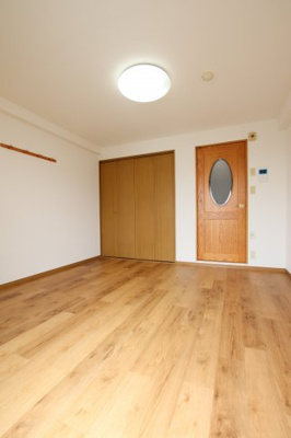 【洋室】 | メゾン・ル・ミエラ