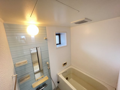 【内装】 | ヴィヴァーチェ