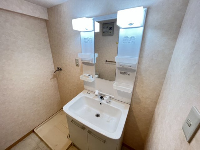 【洗面所】 | ヴィヴァーチェ