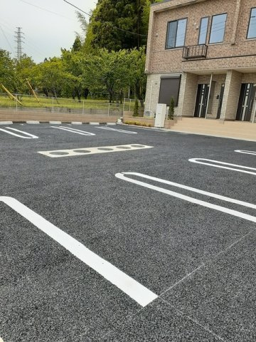 エスポワールの駐車場