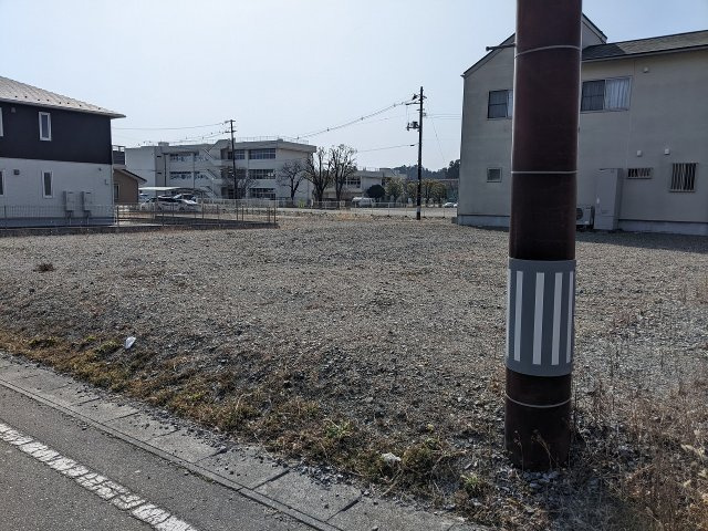 スーパー徒歩圏内　整形地　住宅用地の外観