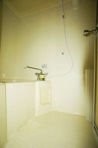 サンビレッジ津福【10,000円キャッシュバック対象物件】の浴室|お風呂で日々の疲れを落としましょう