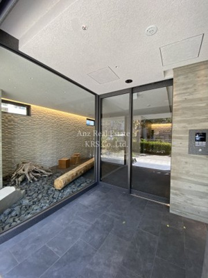 【エントランス】 | サムティ大阪九条Noble | お洒落なエントランス