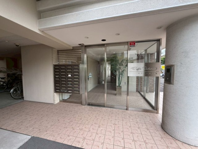 【エントランス】 | ラフィーエ高槻