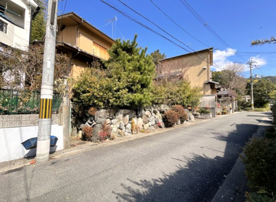 【前面道路含む現地写真】 | 山科区小野御霊町　注文住宅　建築条件なし　土地 | 注文住宅はご家族の人数や、好みに合わせたお家を建築して頂けます。理想の間取りやデザインが実現します！