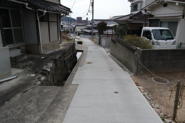 広両谷２丁目土地の周辺