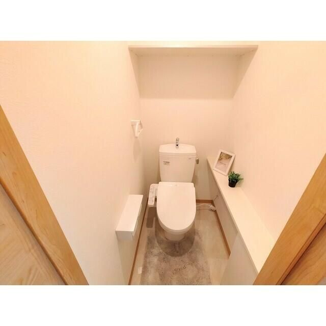 熊本市中央区本荘５丁目の賃貸マンションのトイレ