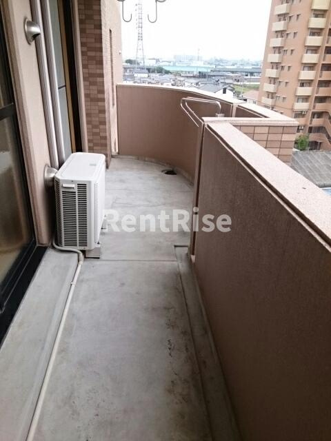 ジェルメ・アンジュのバルコニー