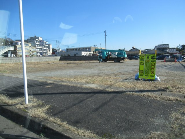 津山市小田中　事業用地437.7坪の前面道路含む現地写真