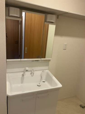 【独立洗面台】 | サン・クレールA