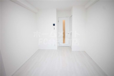 【居間・リビング】 | グランパシフィック弁天町 | リビングです