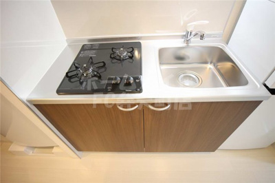 【キッチン】 | グランパシフィック弁天町 | コンパクトなキッチンで掃除もラクラク