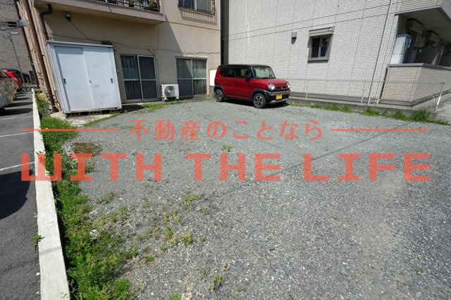 大石ビル【10.000円キャッシュバック対象物件】の駐車場