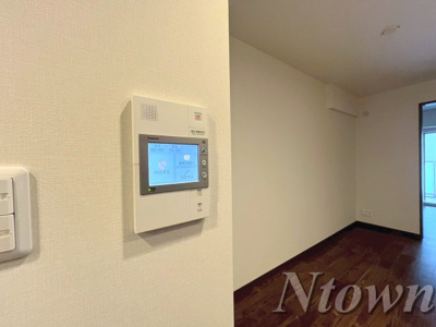 【セキュリティ】 | プレサンスグラン丸の内 | モニター付きインターホンです