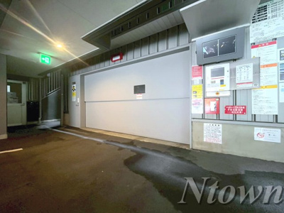 【駐車場】 | プレサンスグラン丸の内 | 車をお持ちの方に嬉しい駐車場付きの物件です