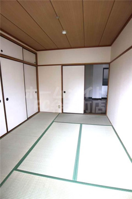 【寝室】 | アワーハウス磯路弐番館 | 使い勝手のいい寝室です