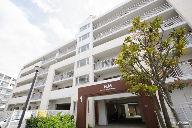 大阪市淀川区東三国２丁目の賃貸マンションの外観