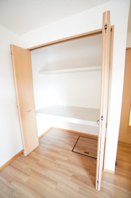 【収納】 | イーストサンハイム | ※同物件・反転タイプの写真です。