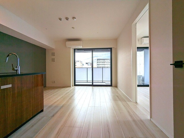 SEASON FLATS浅草橋
