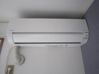 【設備】 | 冬築タウン B棟 | B102 エアコン