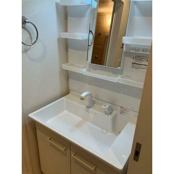 フェリーチェ明石大久保の洗面所